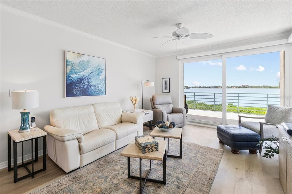 8021 SAILBOAT KEY BOULEVARD S 106 photo 18