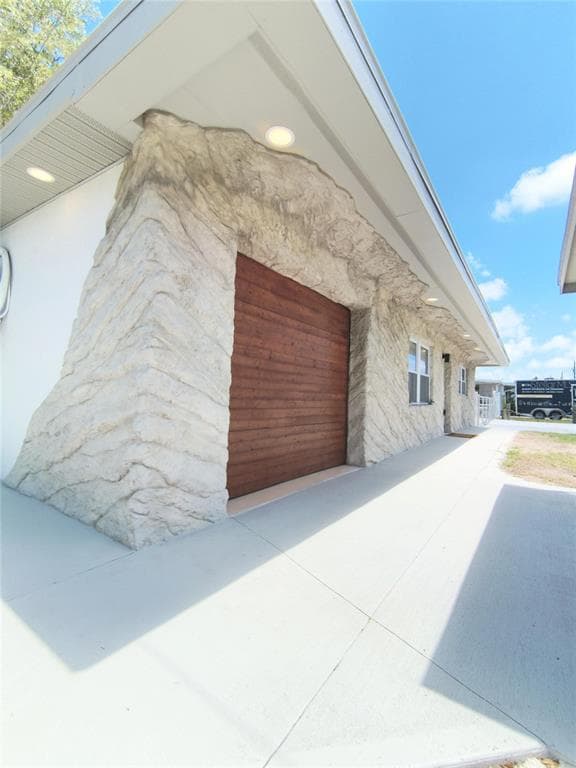 13400 CAROL DRIVE photo 17