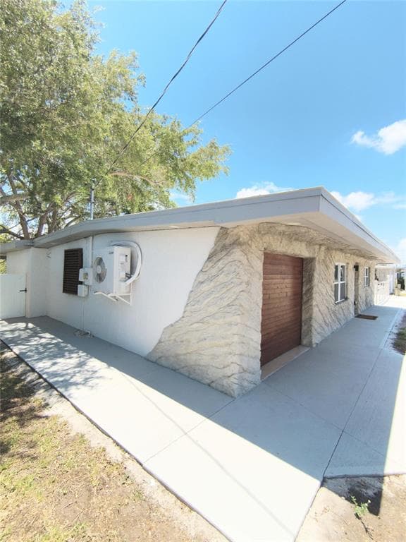 13400 CAROL DRIVE photo 11