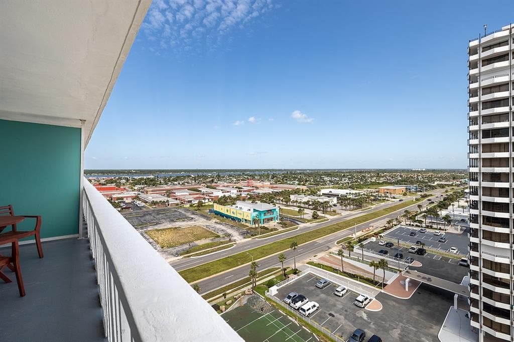 2800 N ATLANTIC AVENUE 1409 photo 19