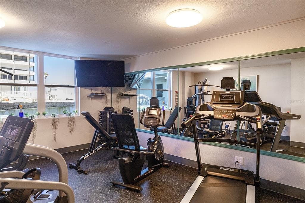 2800 N ATLANTIC AVENUE 1409 photo 25