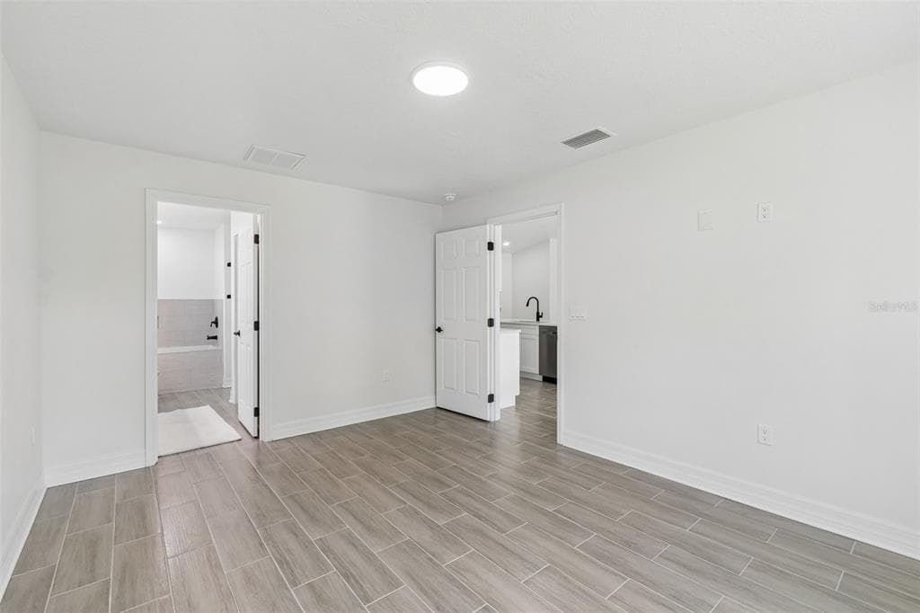 5535 TEVIS TERRACE photo 16