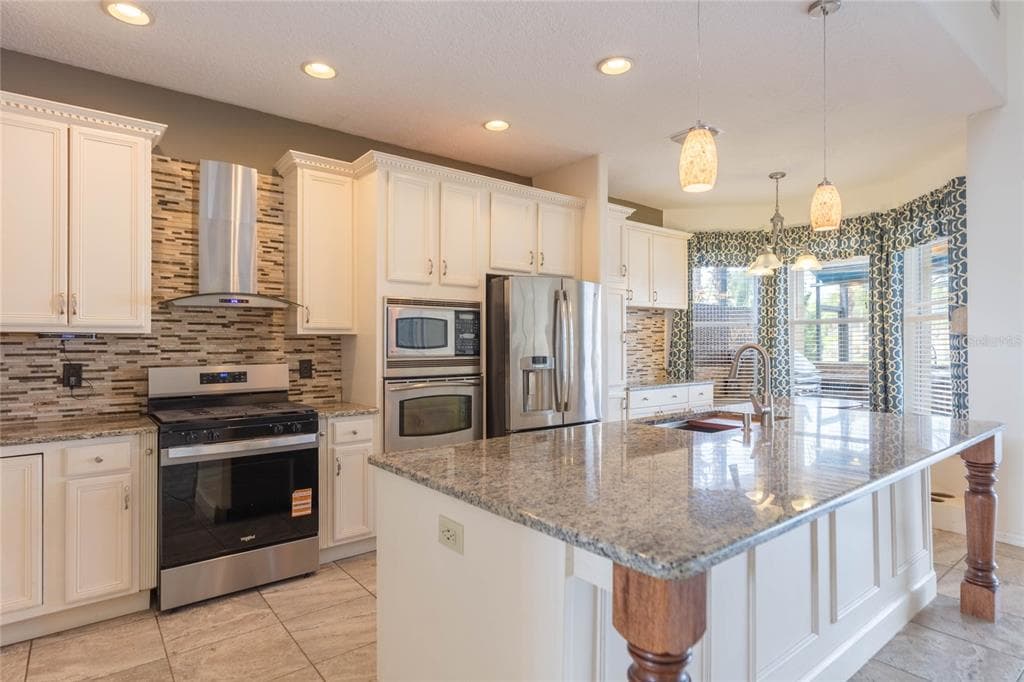 18018 JAVA ISLE DRIVE photo 18