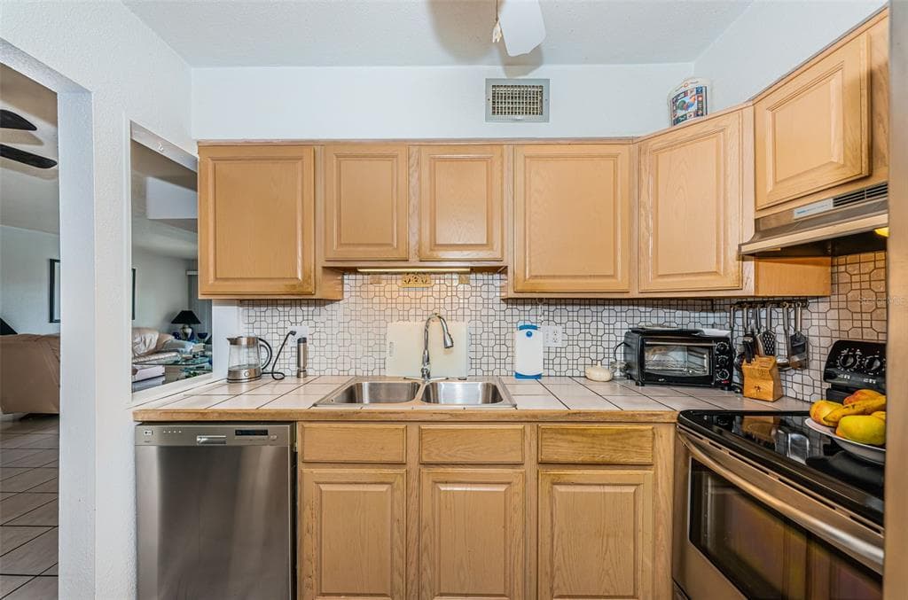 10365 PARADISE BOULEVARD 16 photo 17
