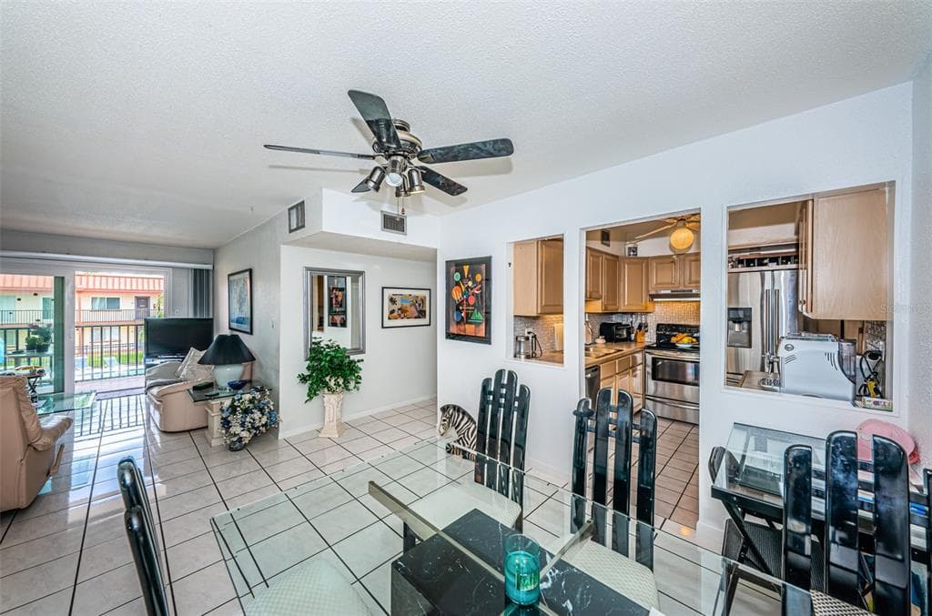 10365 PARADISE BOULEVARD 16 photo 12