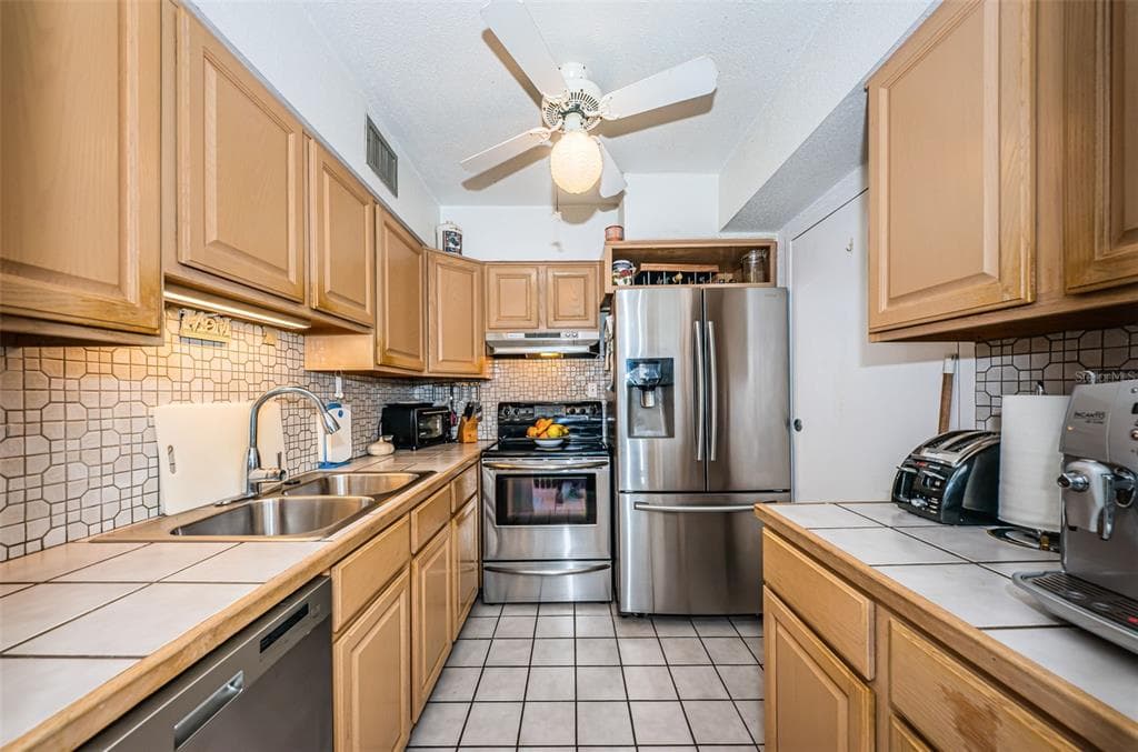10365 PARADISE BOULEVARD 16 photo 15