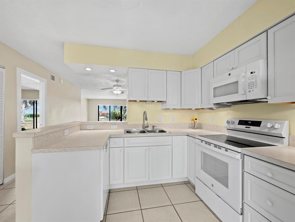 5260 GULF OF MEXICO DRIVE 413 photo 9