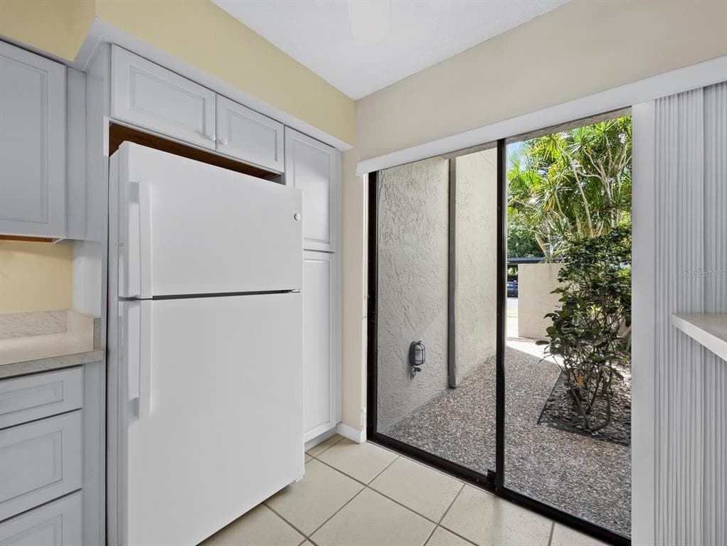 5260 GULF OF MEXICO DRIVE 413 photo 10