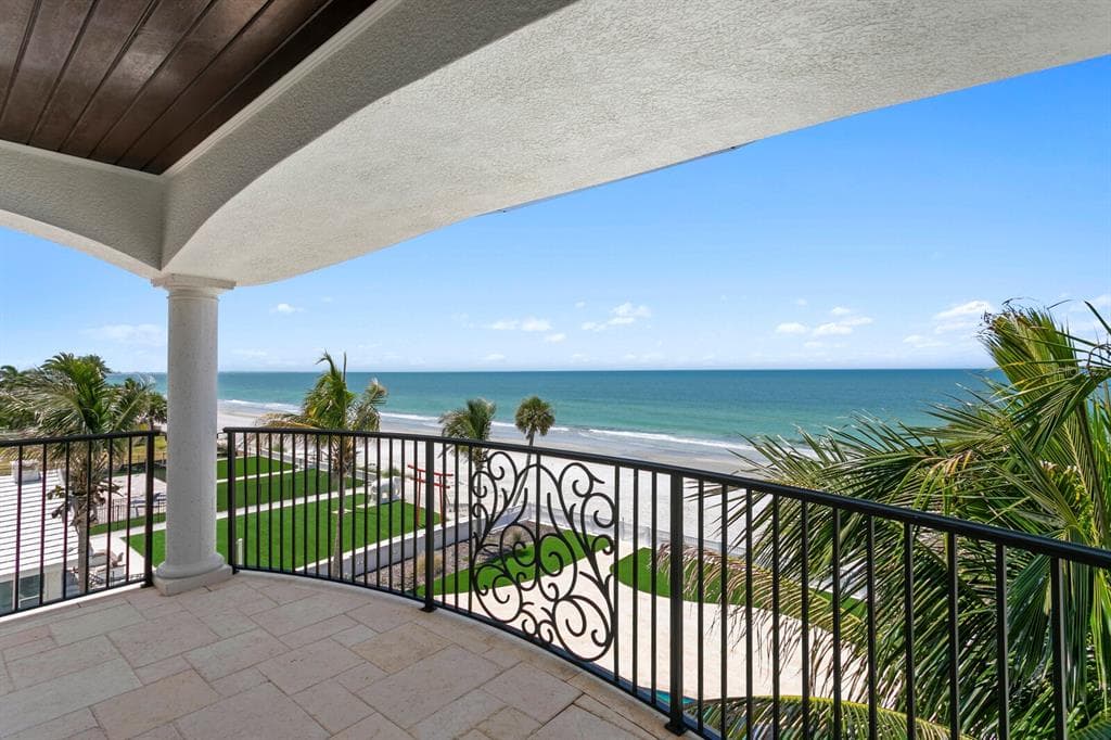 15912 GULF BOULEVARD photo 21