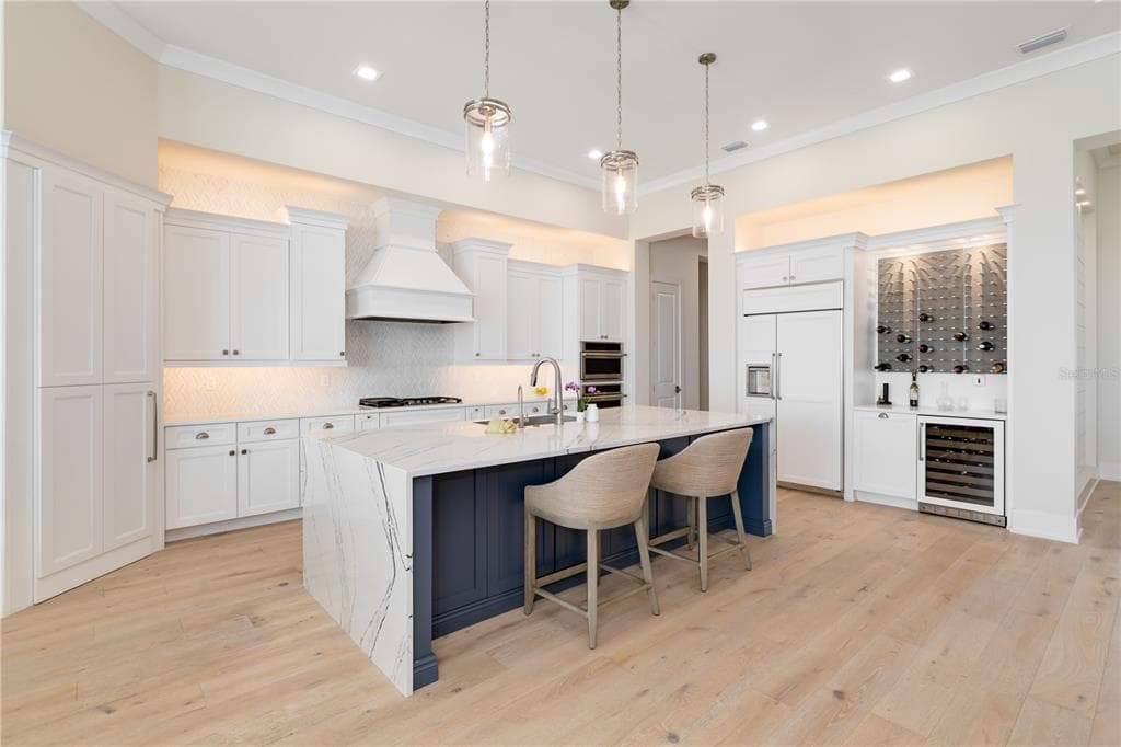 1905 4TH STREET E photo 5