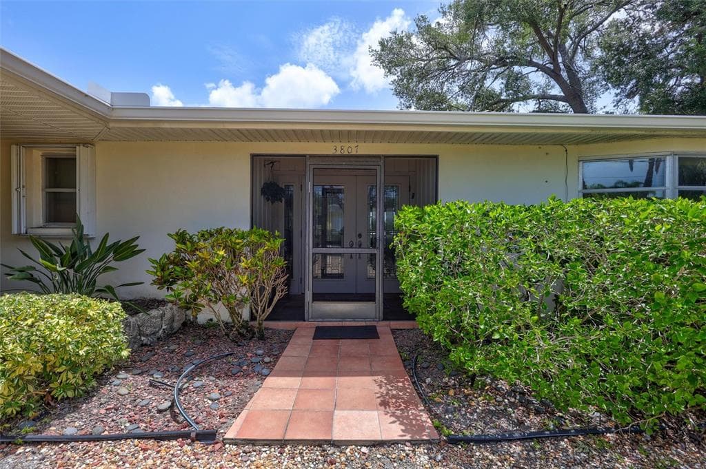 3807 JAFFA DRIVE photo 9