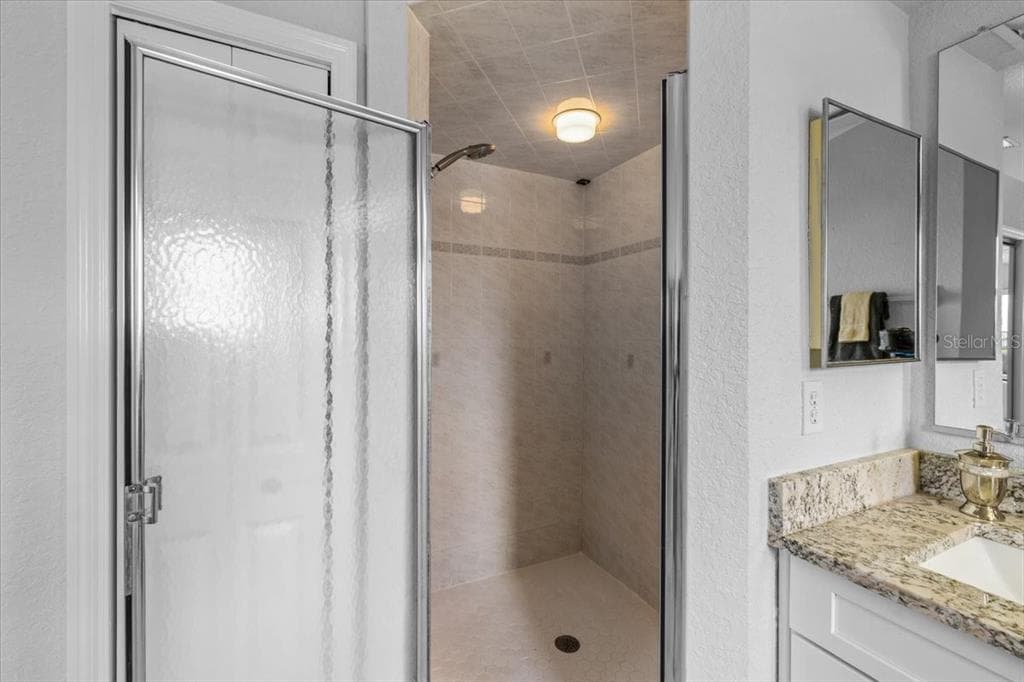 4365 4TH ISLE DRIVE photo 18