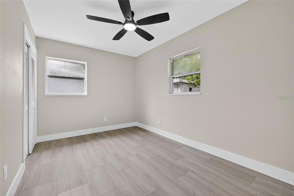 413 COUNTRY CLUB DRIVE photo 13