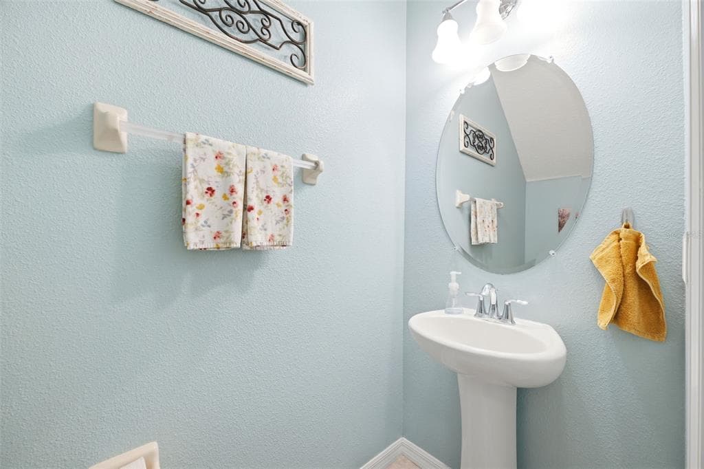 11767 LAKE BOULEVARD photo 14
