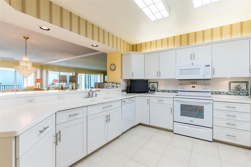 16750 GULF BOULEVARD 414 photo 14