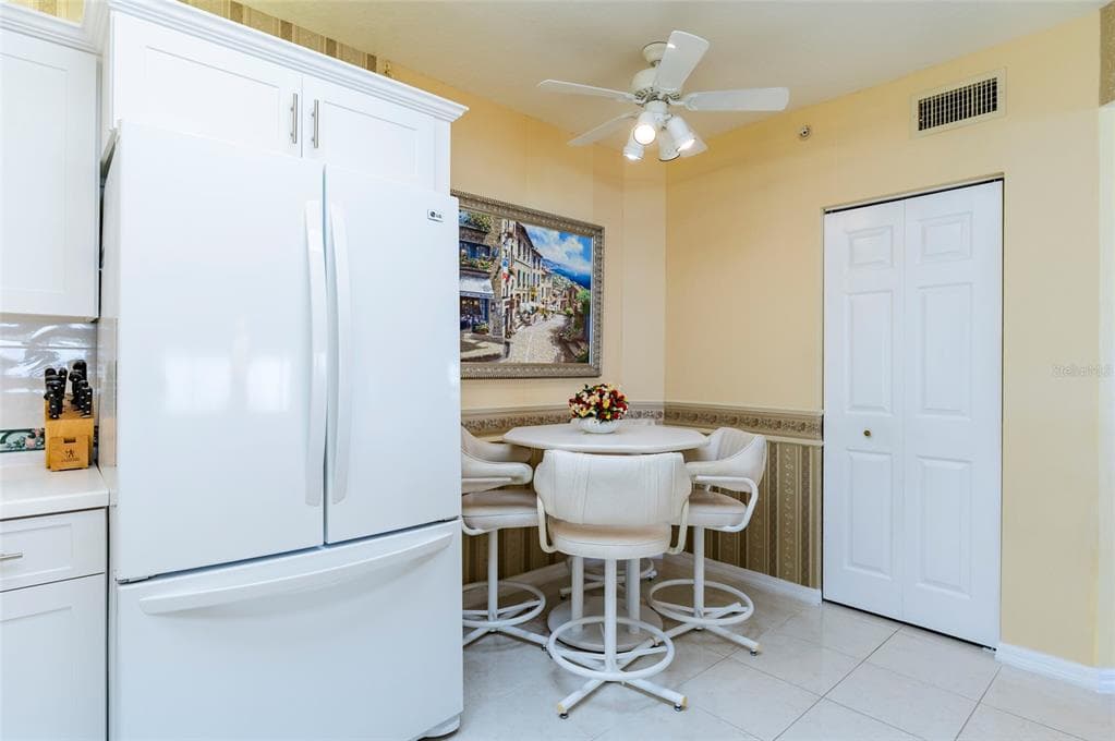 16750 GULF BOULEVARD 414 photo 15