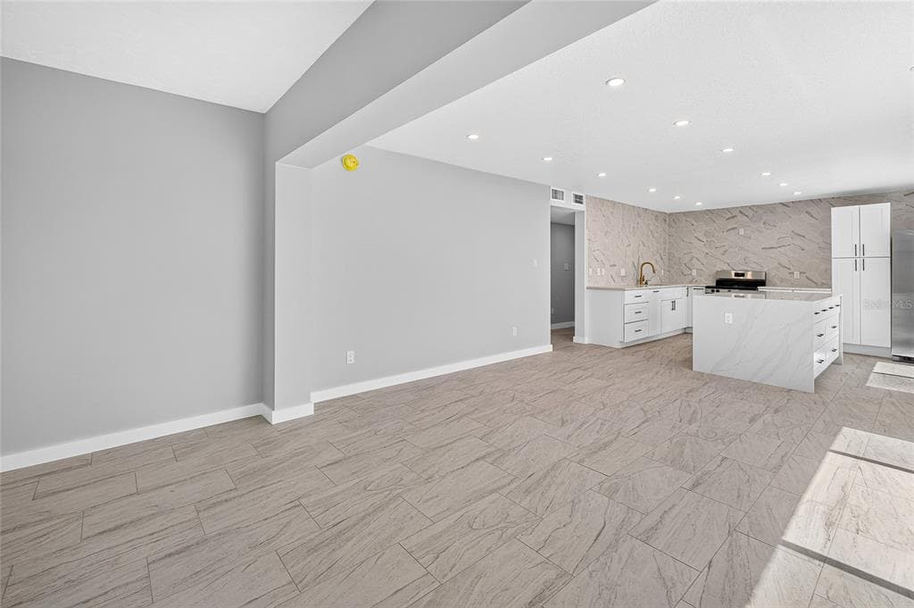 5055 N BEACH ROAD 101 photo 23
