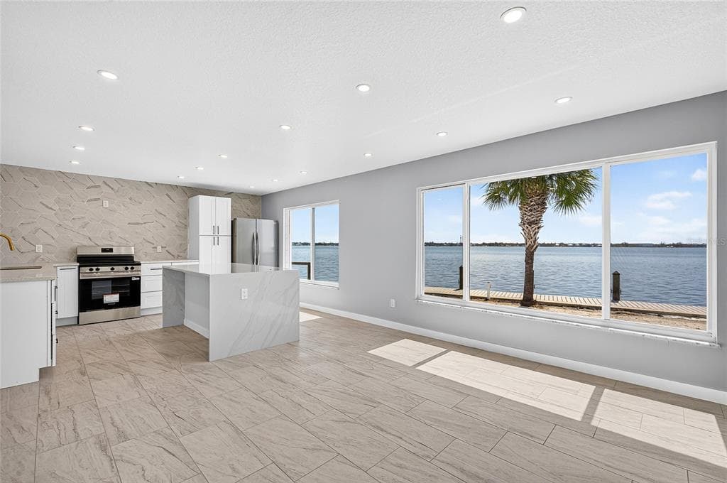 5055 N BEACH ROAD 101 photo 1