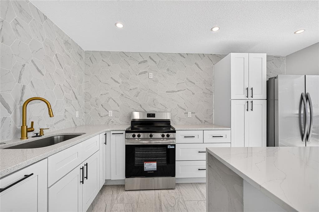 5055 N BEACH ROAD 101 photo 9