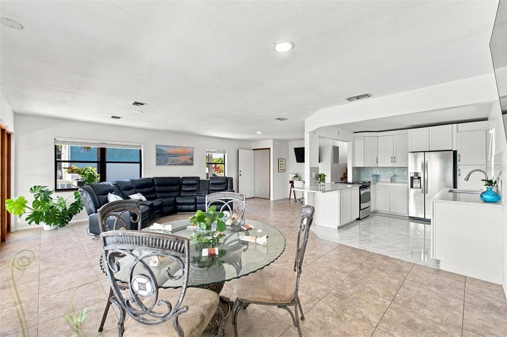3250 ROSE ARBOR DRIVE photo 6