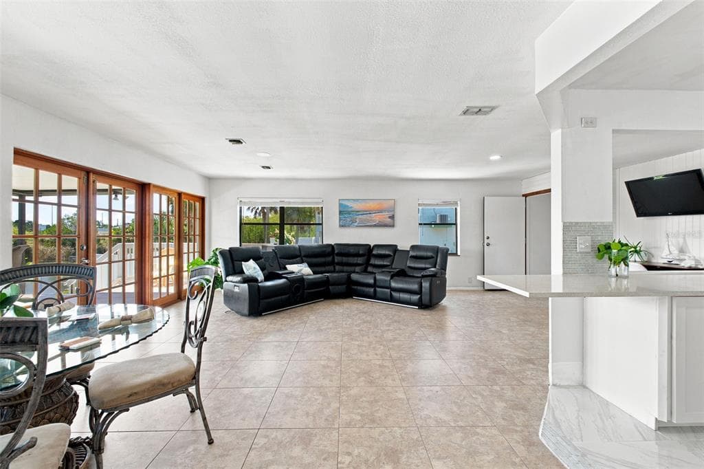 3250 ROSE ARBOR DRIVE photo 16