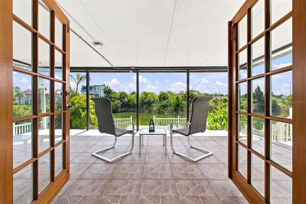 3250 ROSE ARBOR DRIVE 4