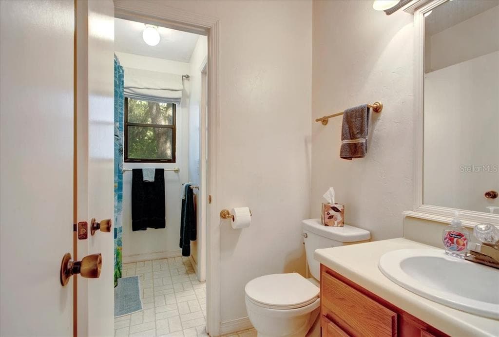 235 ASHLEY LAKE DRIVE photo 16