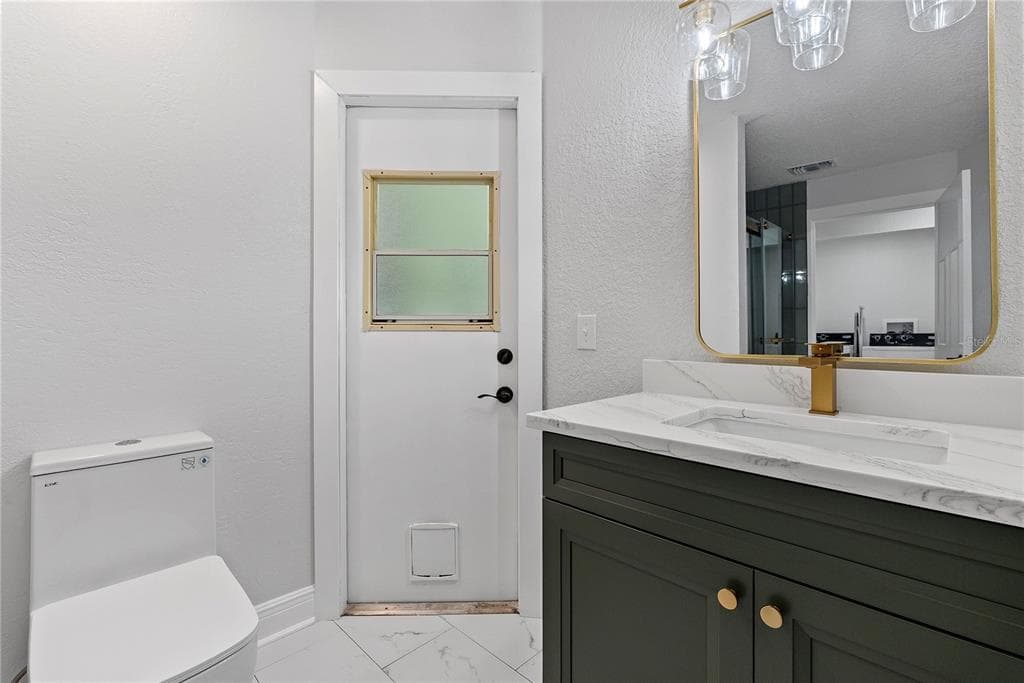 427 PENDREY DRIVE photo 23
