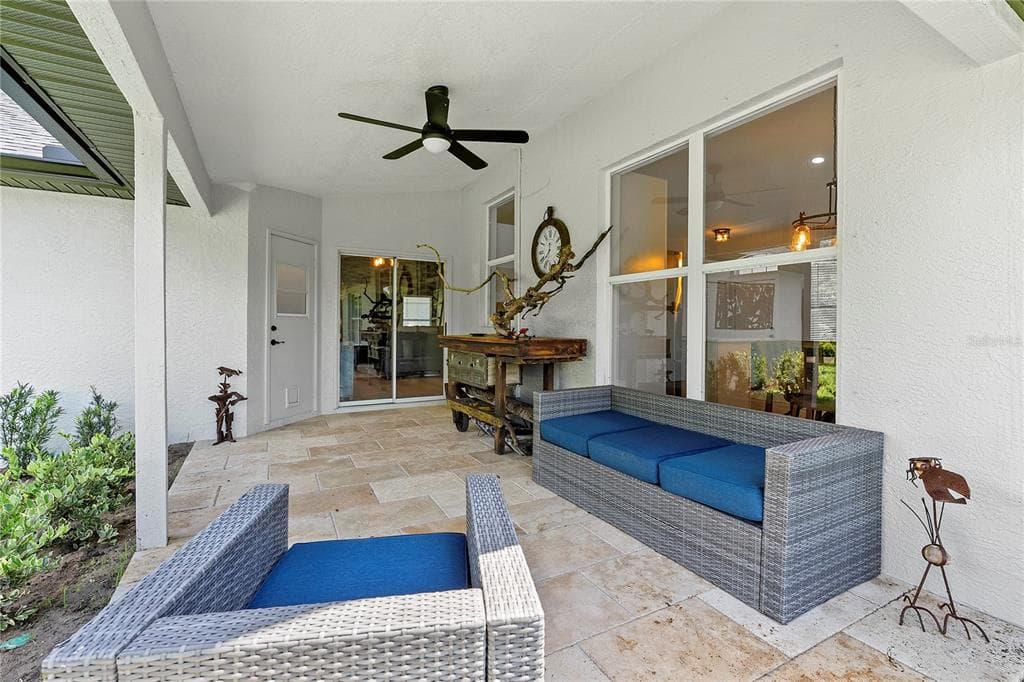 427 PENDREY DRIVE photo 25