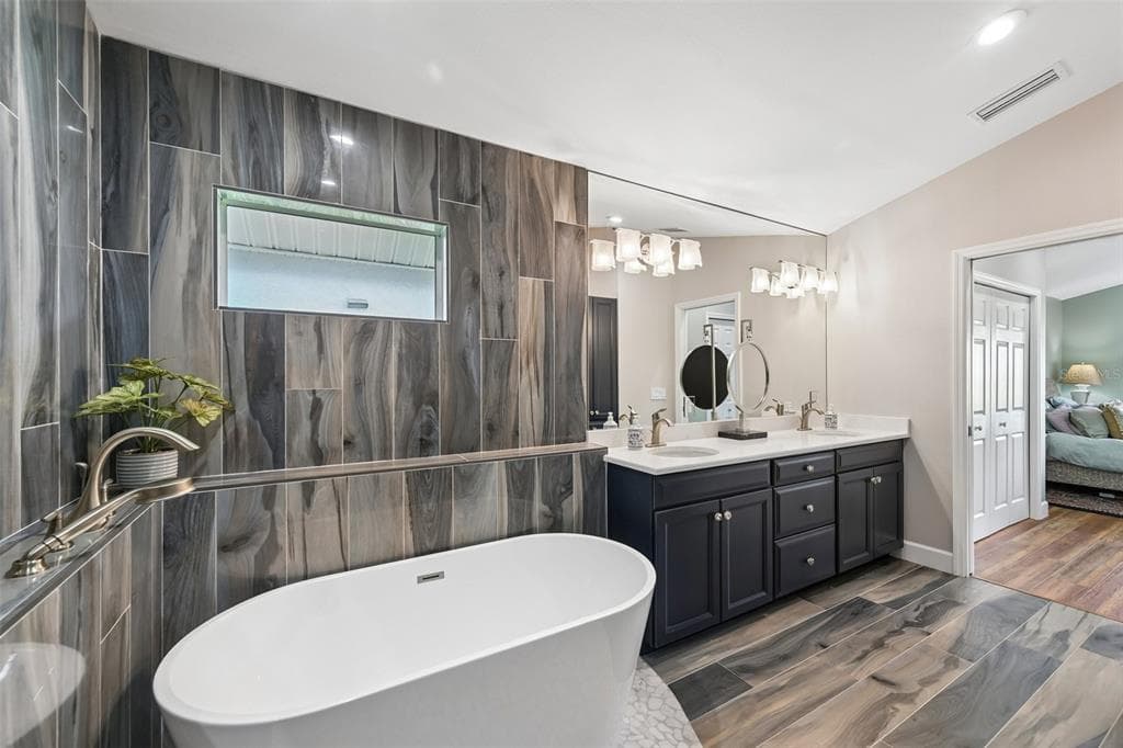 404 CARDIFF ROAD 17 photo 6