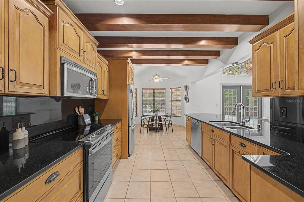 2016 CRANE COURT photo 9