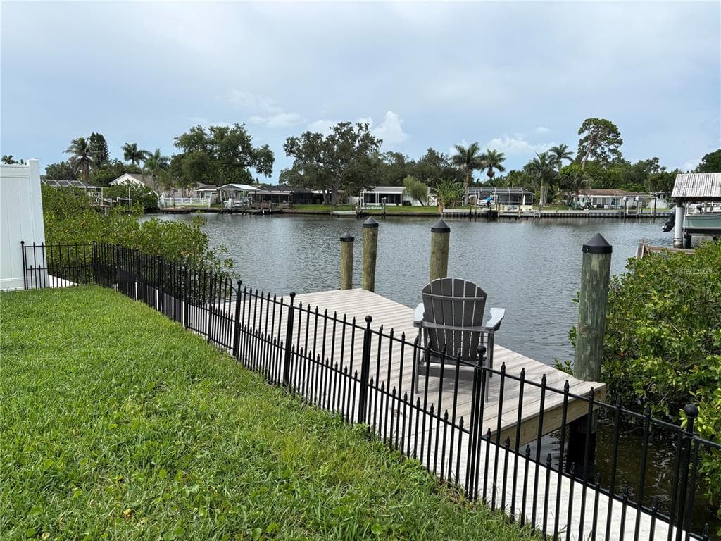 4820 VENETIAN BOULEVARD NE photo 21