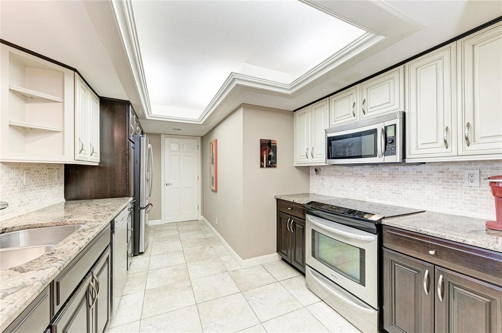 5700 ESCONDIDA BOULEVARD S 506 photo 6