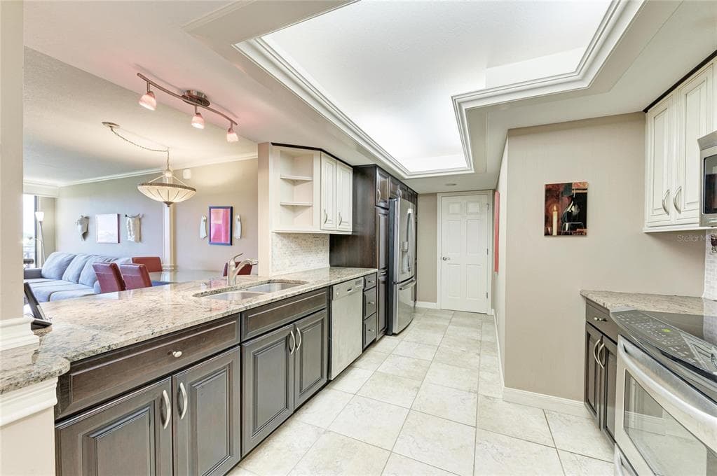 5700 ESCONDIDA BOULEVARD S 506 photo 7