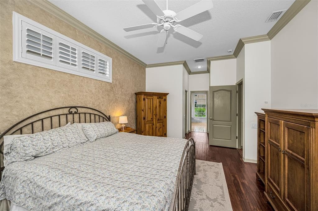 4084 LIGUSTRUM DRIVE photo 15