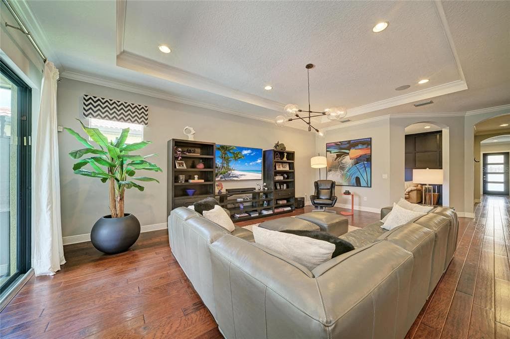 10121 MARBELLA DRIVE photo 13