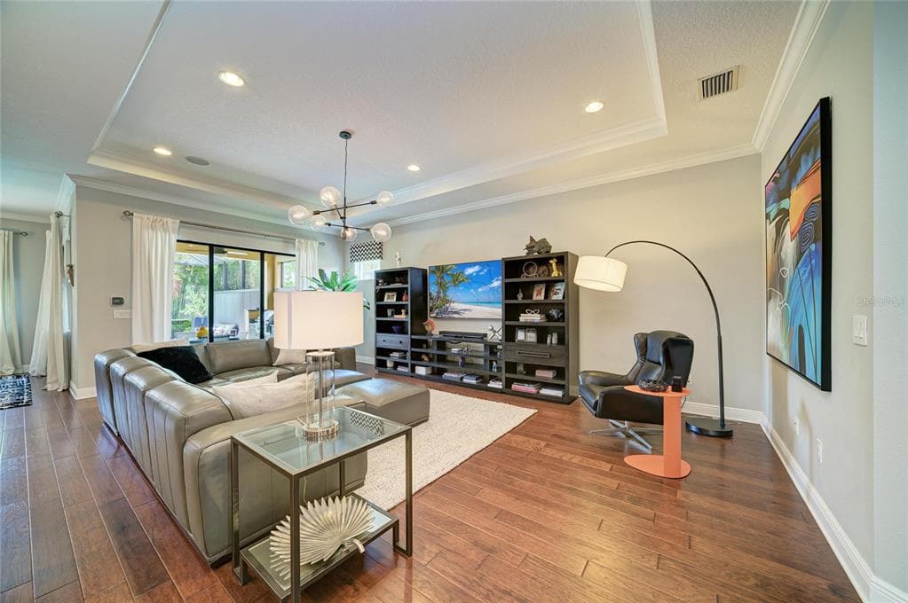 10121 MARBELLA DRIVE photo 11