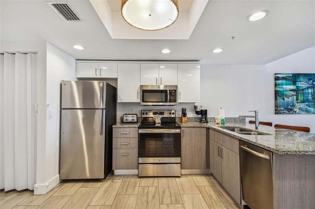 10091 GULF BOULEVARD 202E photo 6