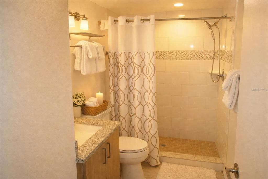 10091 GULF BOULEVARD 202E photo 15