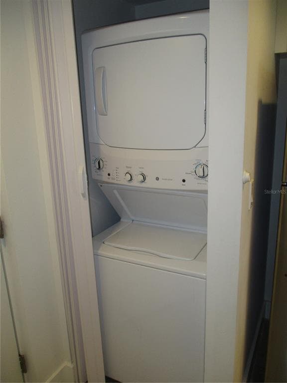 10091 GULF BOULEVARD 202E photo 8