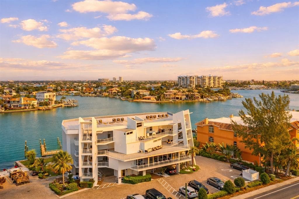 10091 GULF BOULEVARD 202E photo 25