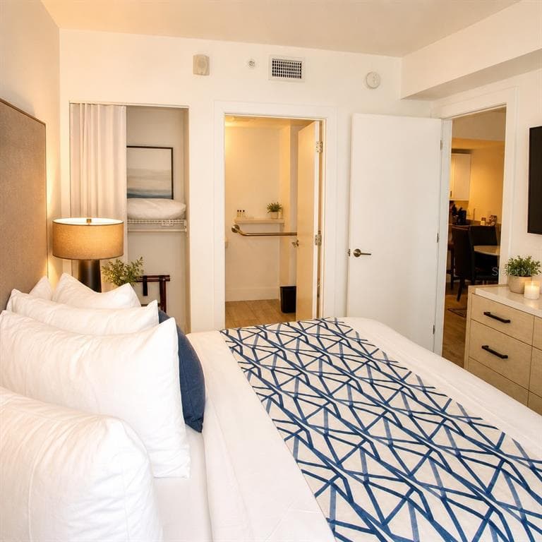 10091 GULF BOULEVARD 203E photo 11