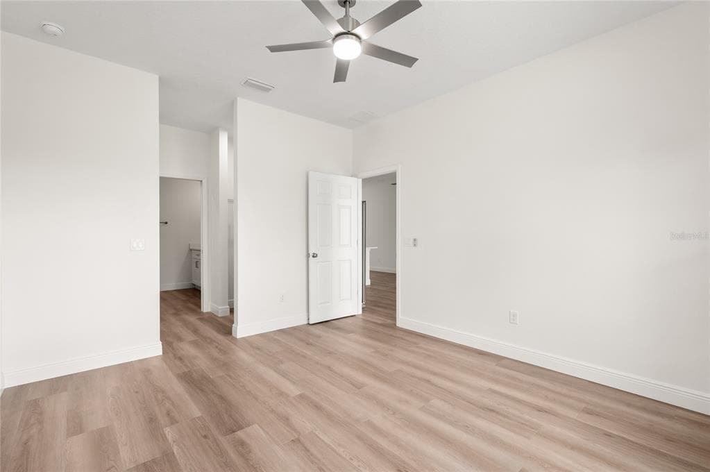 136 11TH AVENUE photo 20