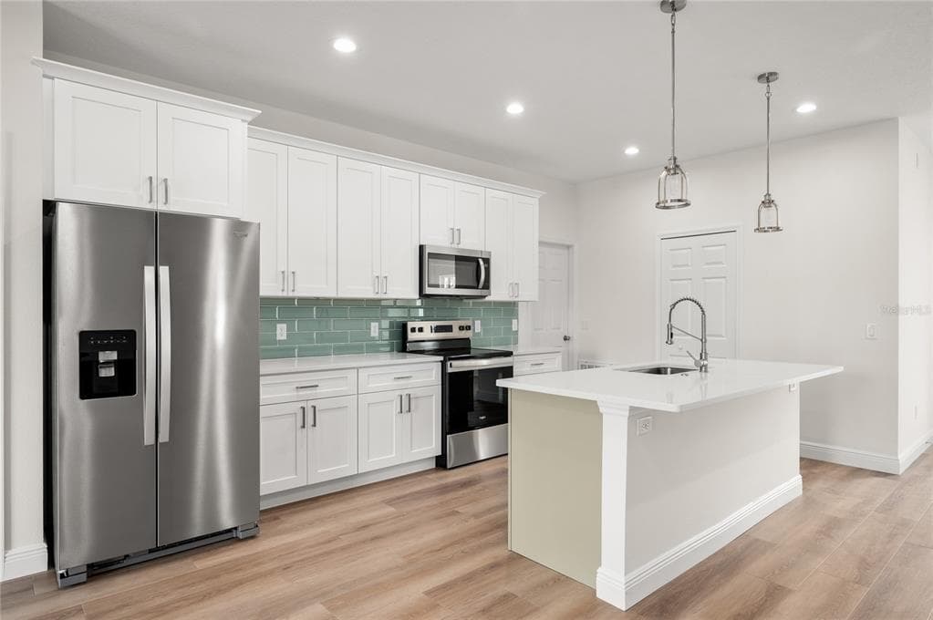 136 11TH AVENUE photo 9