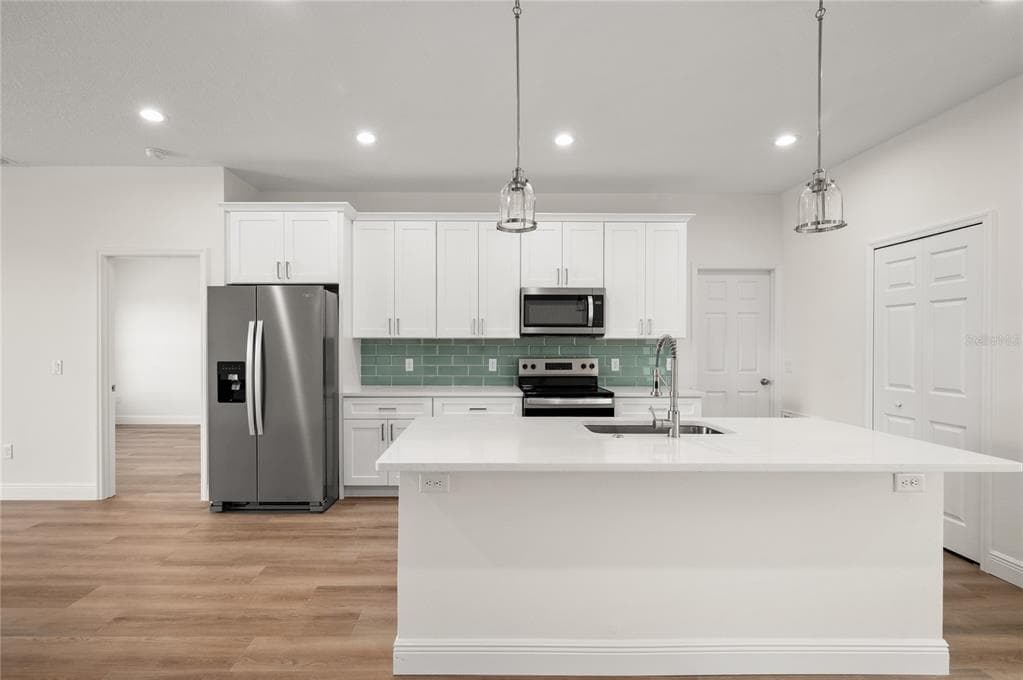 136 11TH AVENUE photo 10