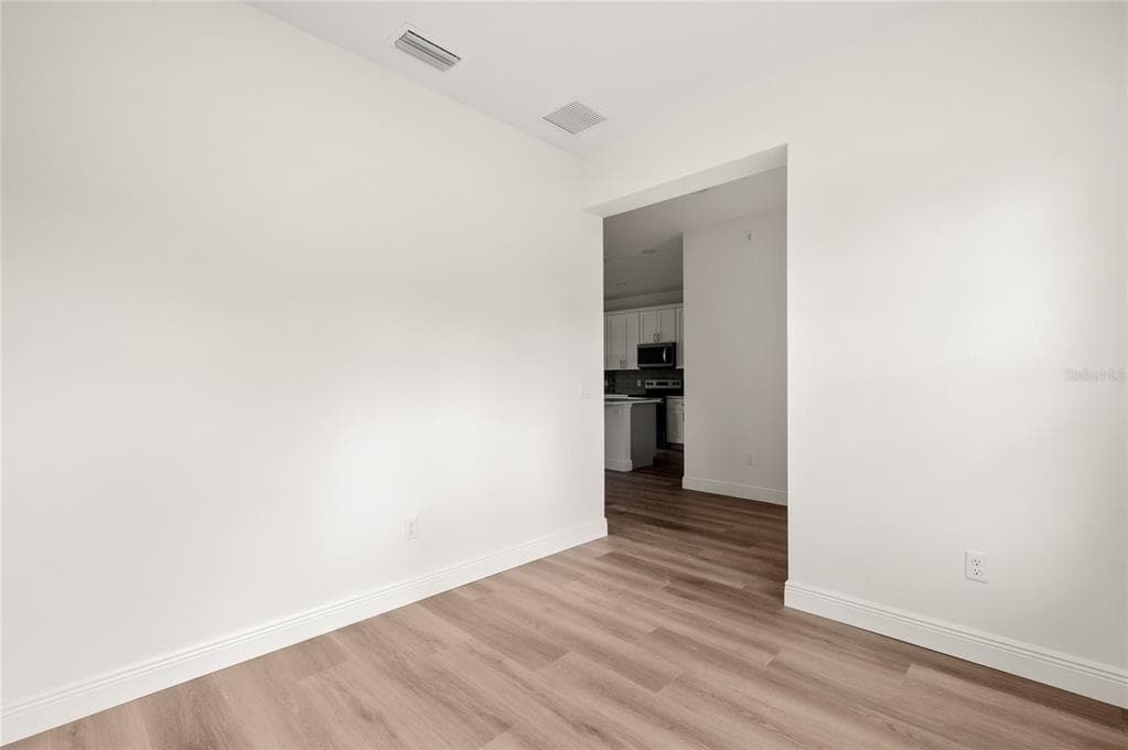 136 11TH AVENUE photo 8