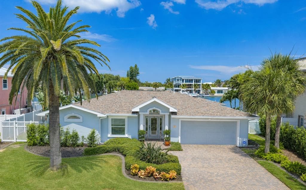 2218 DONATO DRIVE photo 1