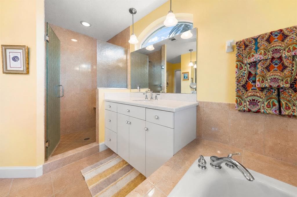 2218 DONATO DRIVE photo 20