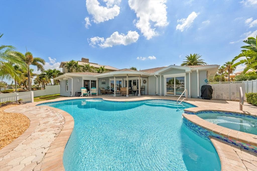 2218 DONATO DRIVE photo 25