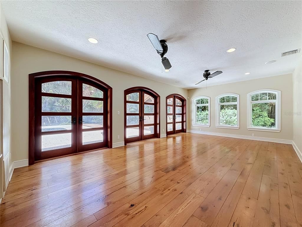 1850 OAK CREEK DRIVE photo 21
